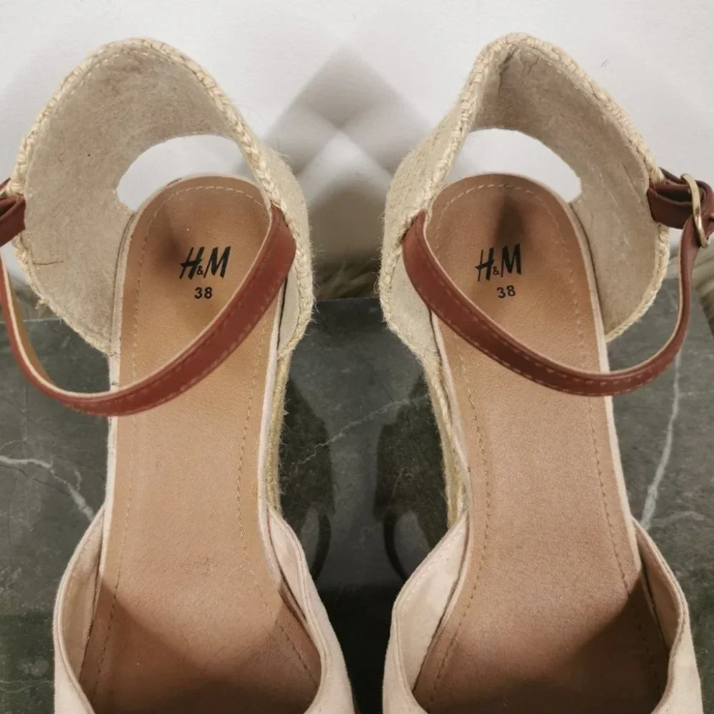 H&M Wedges - Picture 4 of 8